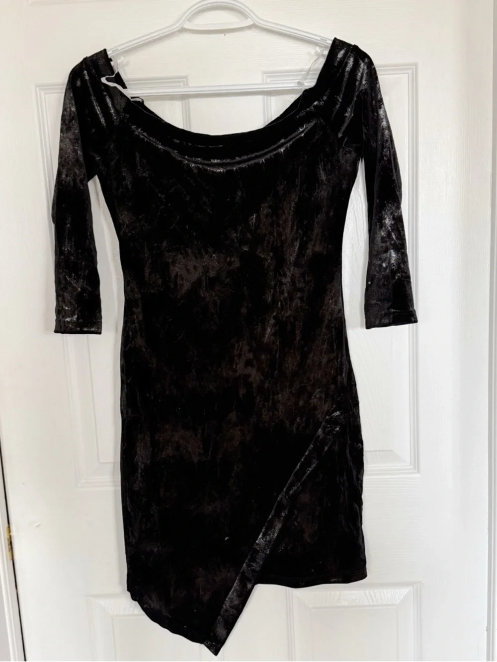 NWT Fashion Nova Black Velvet Asymmetrical Off-Shoulder Dress - Picture 1 of 3